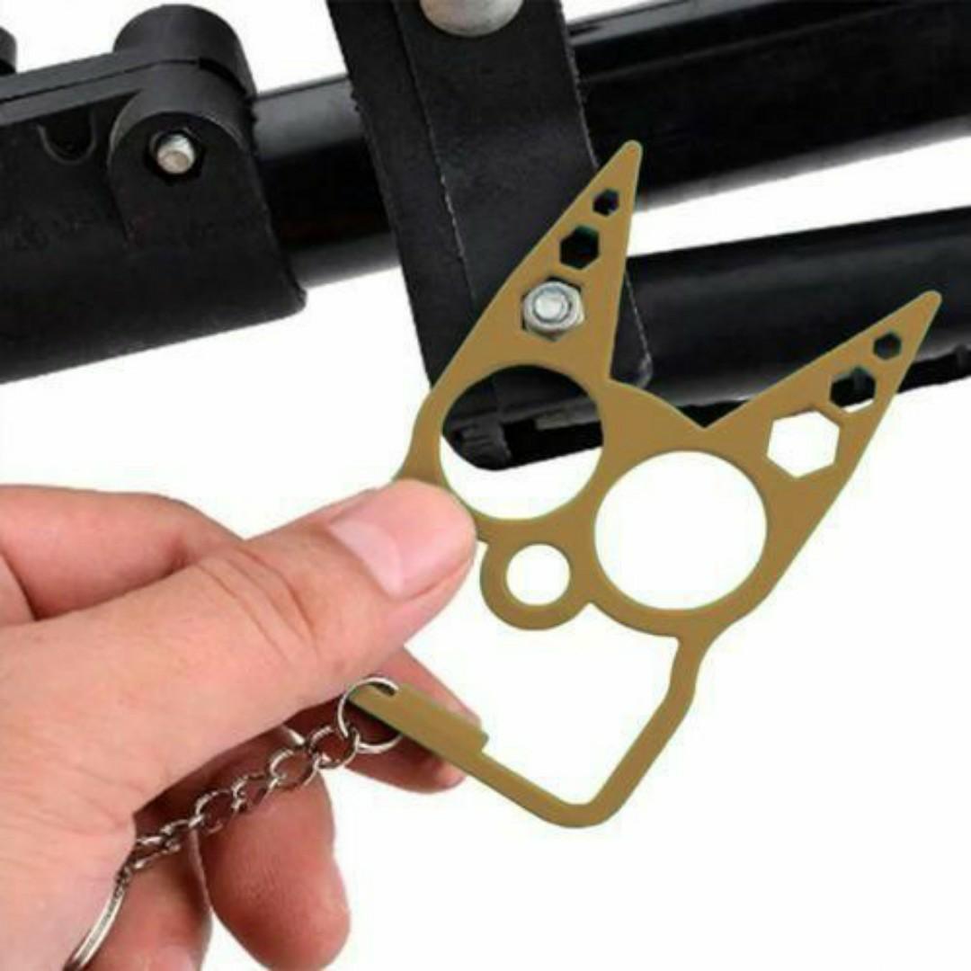 Gold Cat Self-Defense Keychain – Stylish Safety Tool with Key Ring & Clip - Lightweight Aluminum Alloy