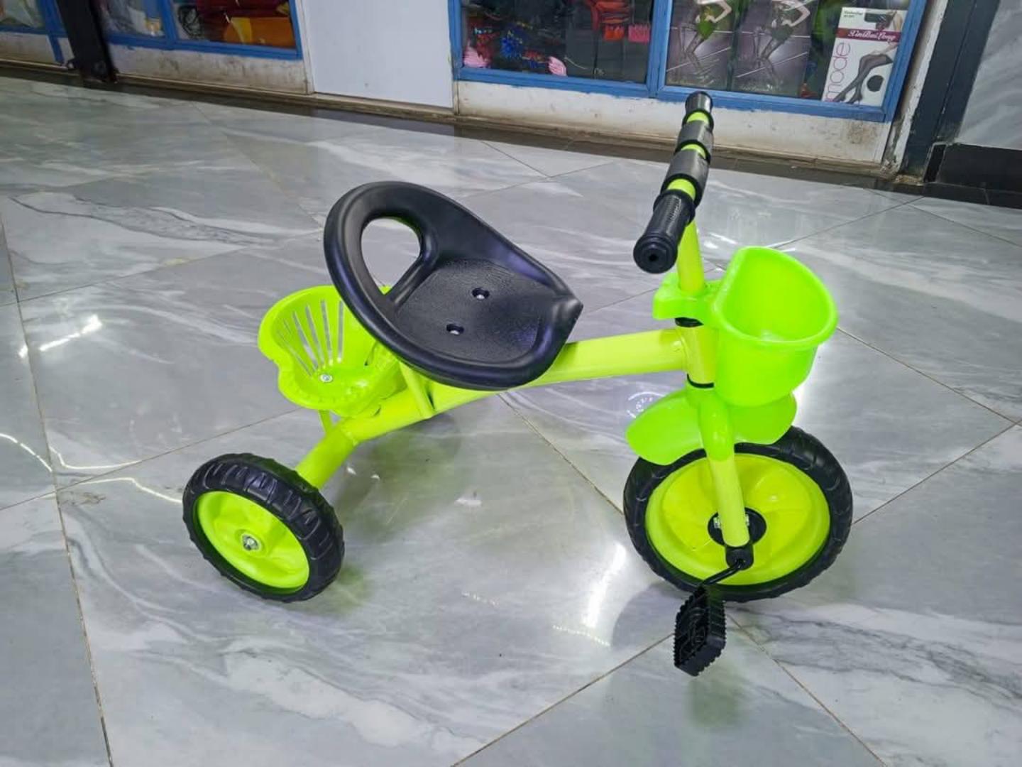 BABIES TRICYCLES age o to 4 years