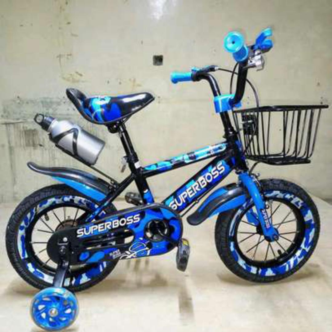 SIZE 12 SUPERBOSS KIDS BICYCLES CHILDREN BIKES WITH A WATER BOTTLE AND TRAINEE WHEELS age 2 to 5 years