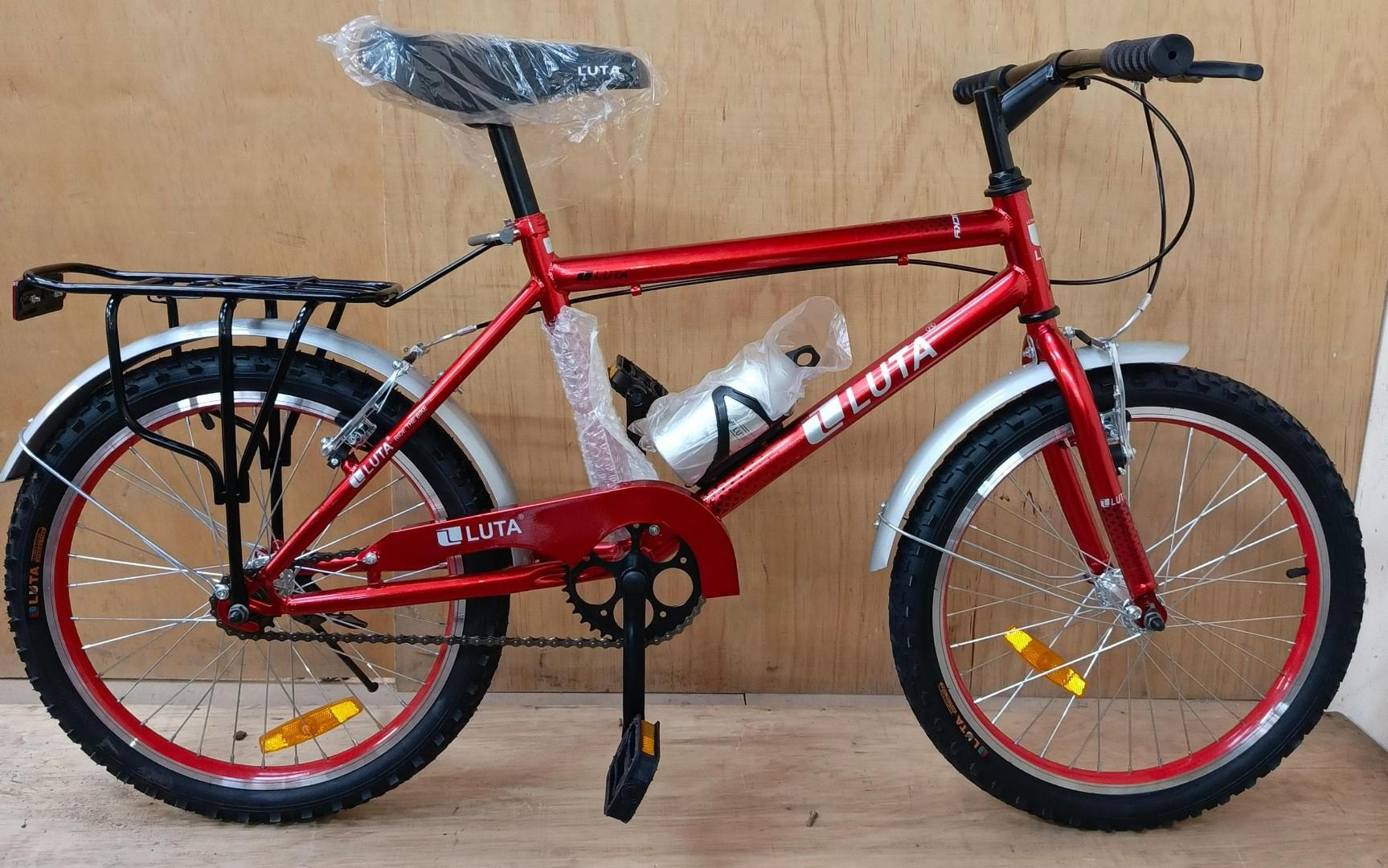 LUTA CARRIER 20 KIDS ADJUSTABLE BIKE CHILDREN BICYCLES WITH A WATER BOTTLE AND A FIRM STEADY CARRIER age 6 to 12 years