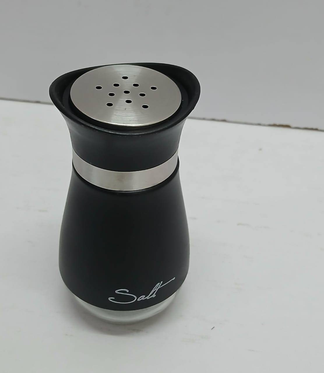 Salt and Pepper Shaker with Adjustable Pouring Holes of the Right Size 2Pcs