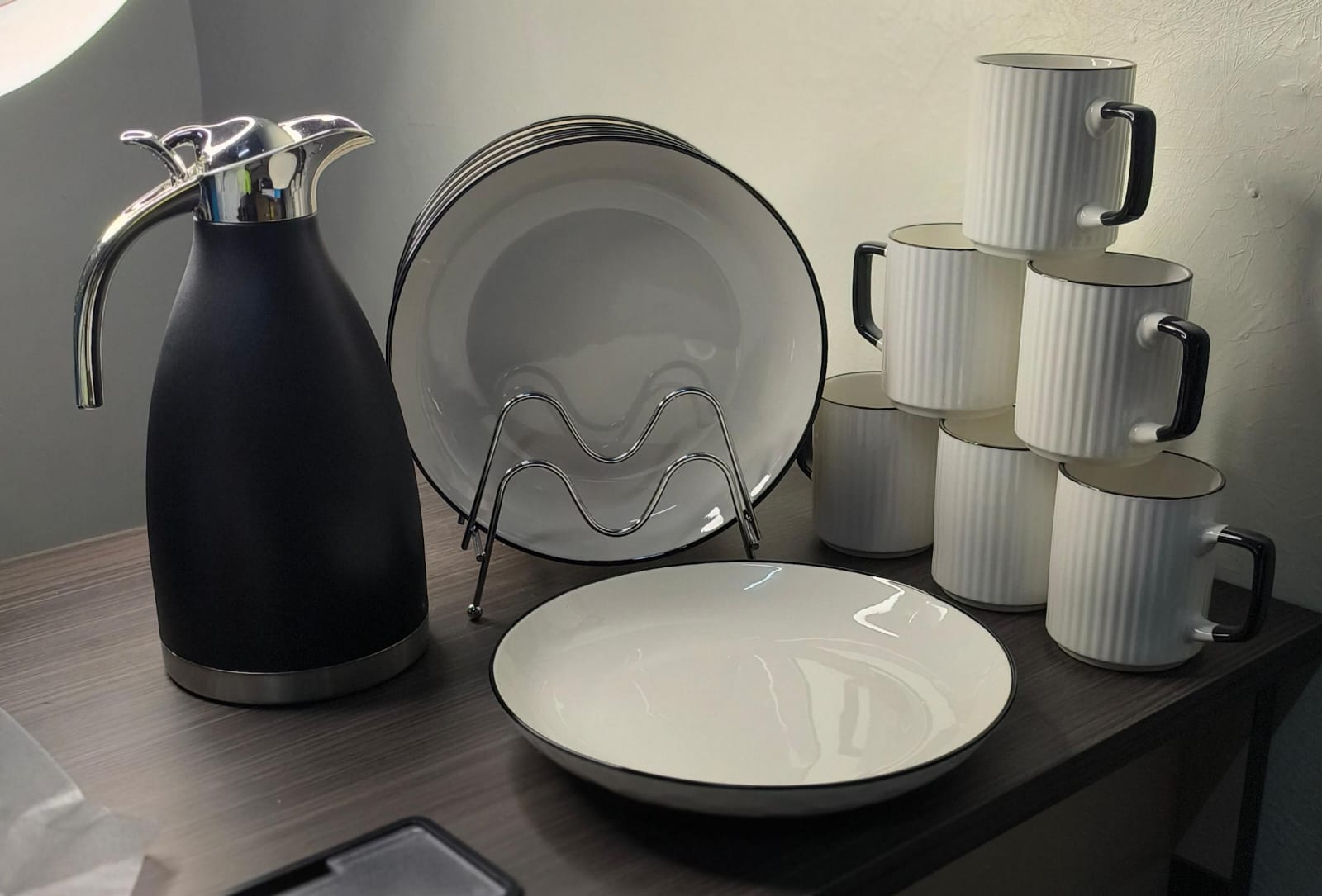 DINNER SET. 13pcs japanese dinner set  combo, 2Liter Unbreakable Flask, Made with thick comfortable grip ergonomic handles,Quality Chip resistant ceramic material, Classic design.