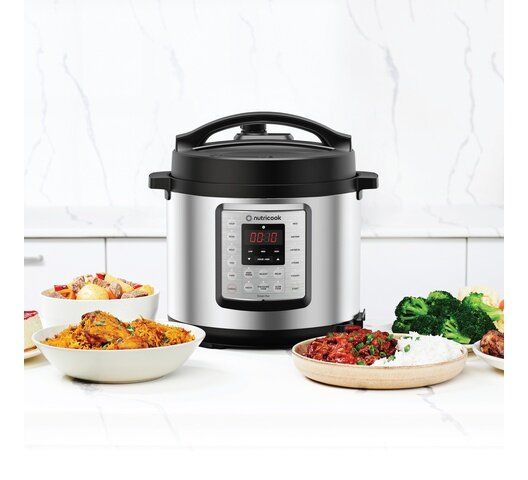 Hotpoint von Stainless steel inner pot Nutricook 9 appliances in 1 NC-SPEK6 Eko Smart Pot Pressure Cooker 11 safety mechanisms Cooks up to 70% faster