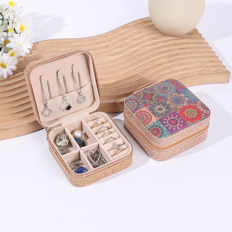 Portable Jewelry Storage Box Fashion Print Pattern Floral Ring Earring Box, Flower Fish Botanic Compact and Exquisite Travel Style Jewelry Box