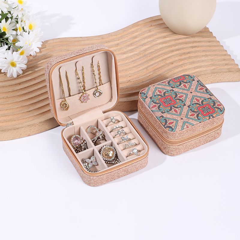Portable Jewelry Storage Box Fashion Print Pattern Floral Ring Earring Box, Flower Fish Botanic Compact and Exquisite Travel Style Jewelry Box