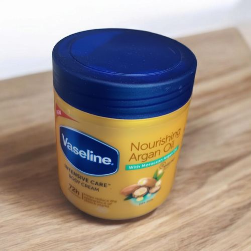 Vaseline NOURISHING Argan Oil Intensive Care Body Cream