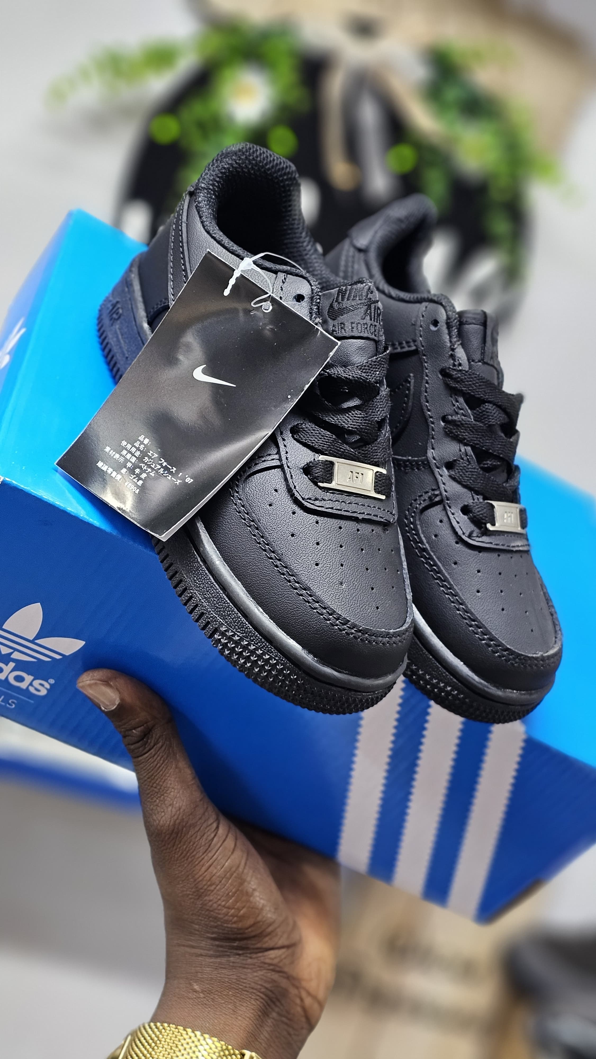Black and white Airforce 1 sizes 25-36 kids unisex Baby Shoes