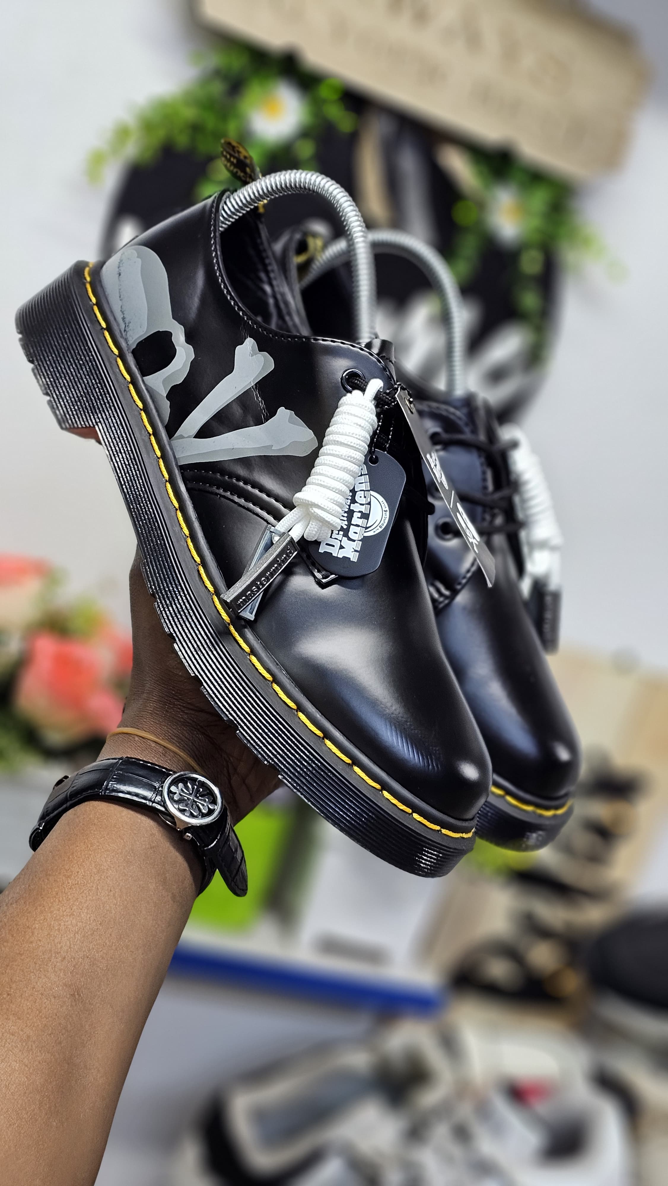 Normal Laced DR MARTINS oxford sneaker Boot and low cut Men's Shoes Sneakers
