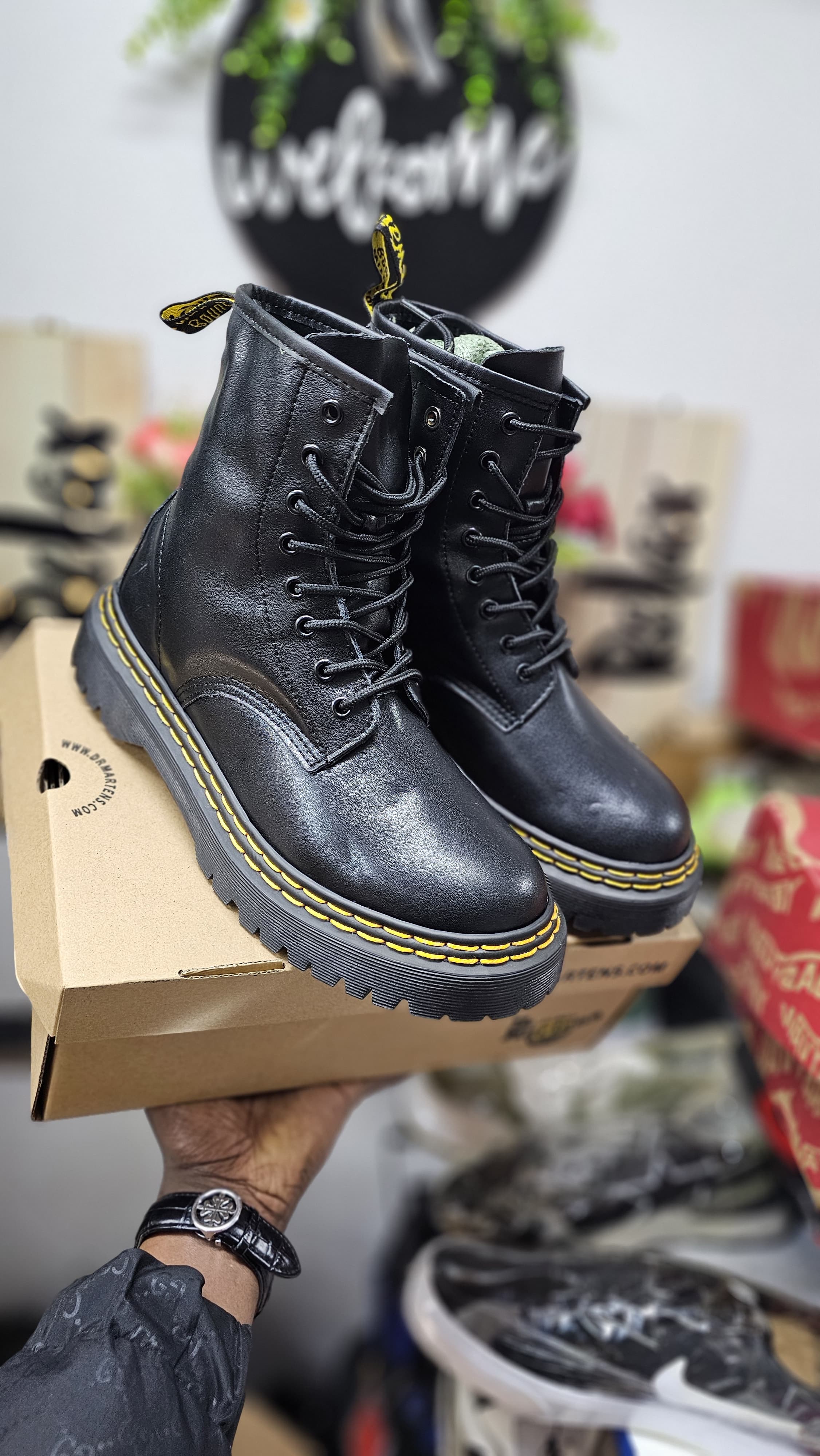Normal Laced DR MARTINS oxford sneaker Boot and low cut Men's Shoes Sneakers