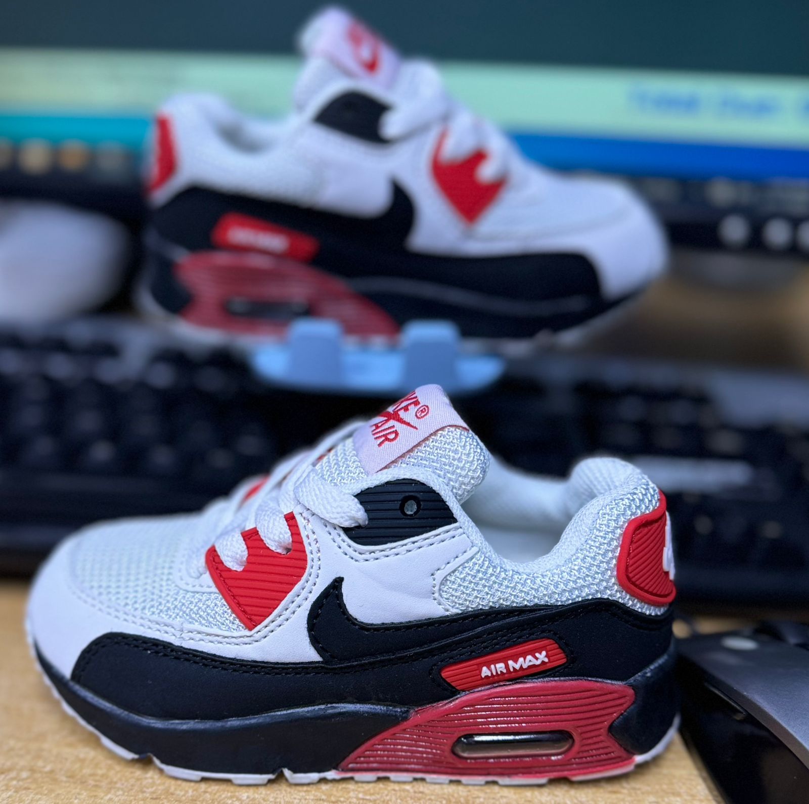 UNISEX AIRMAX 90 FOR KIDS AVAILAIBLE Girls and Boys' Shoes Sneakers