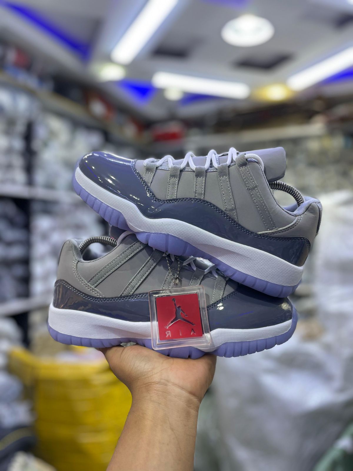 Exquisitte J11 low cool grey Quality Size 40-45 Sneakers