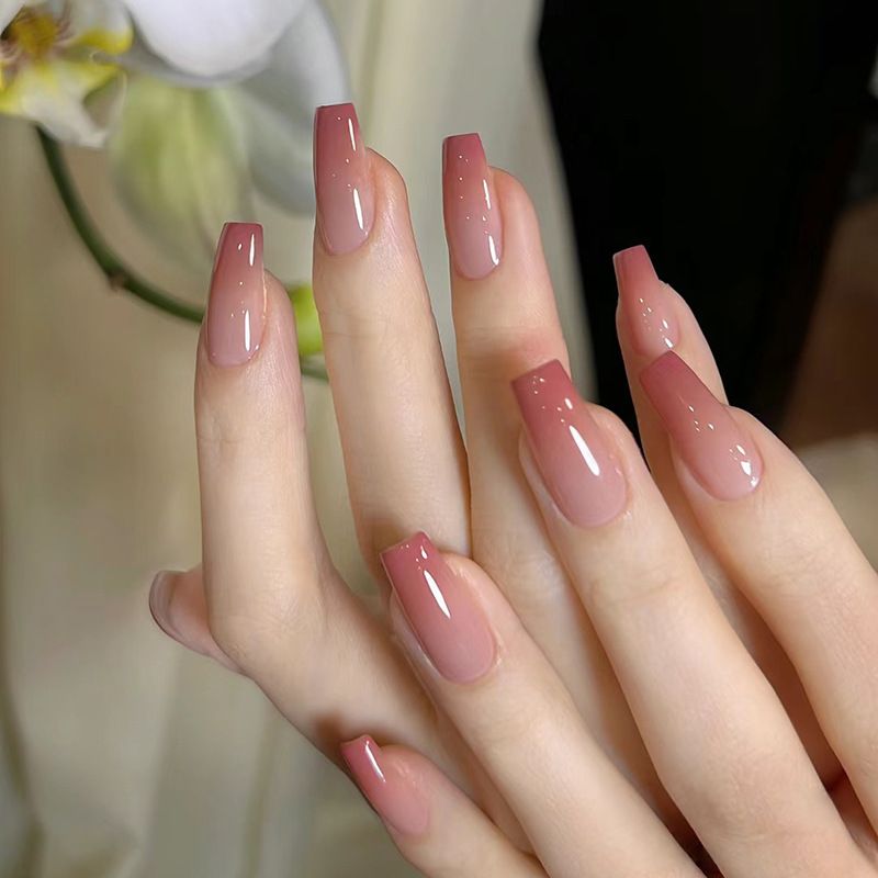 Watermelon red gradient nail art, white, gentle, short ballet nails, wearable nails, short false nails, finished nail pieces