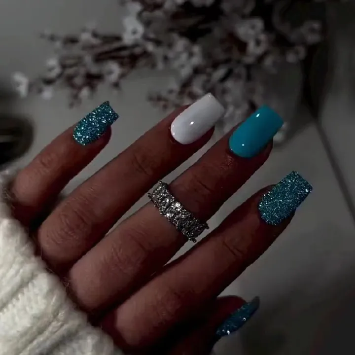 Blue sparkle white jade temperament wearable nail art European and American popular wearable short detachable reusable nail art nail plate