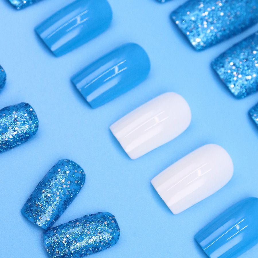 Blue sparkle white jade temperament wearable nail art European and American popular wearable short detachable reusable nail art nail plate