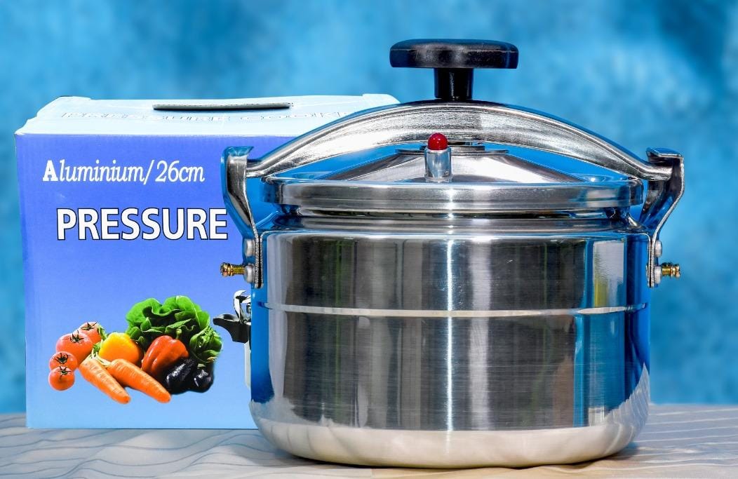 [ KILIMALL BEST PRICES ONLY 🤩🤩✨ !!! ] Single Size 15 Ltrs Classy Premium Stylish and Luxurious Very High Quality Home and Kitchen Use 2 handle pressure cookers Non explosive