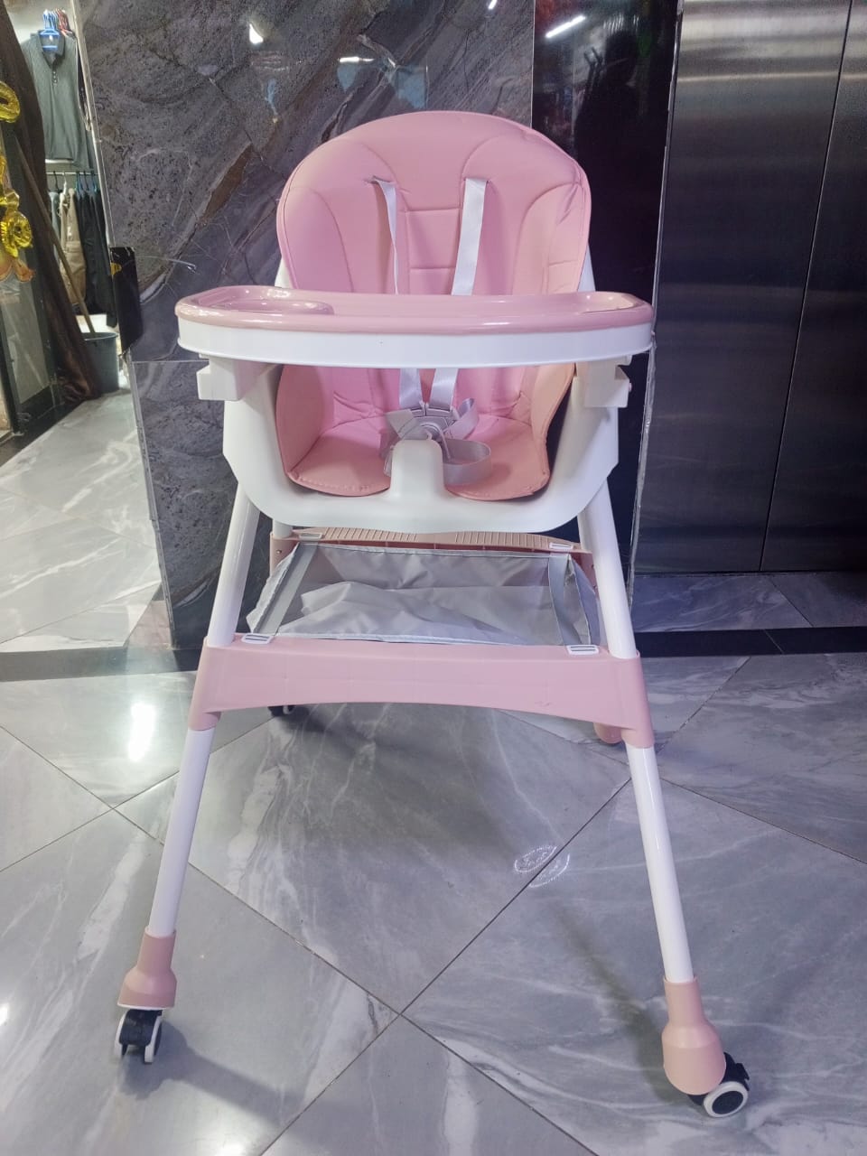 [🔥KILIMALL AMAZING OFFER JUST FOR YOU 🤩🤩✨ !!! ] 1 Pc Classy Brand New Very High Quality Stylish and Luxurious ✓Kid's feeding chair at Affordable Price .Desiring To Serve The Best Experience ✨👌