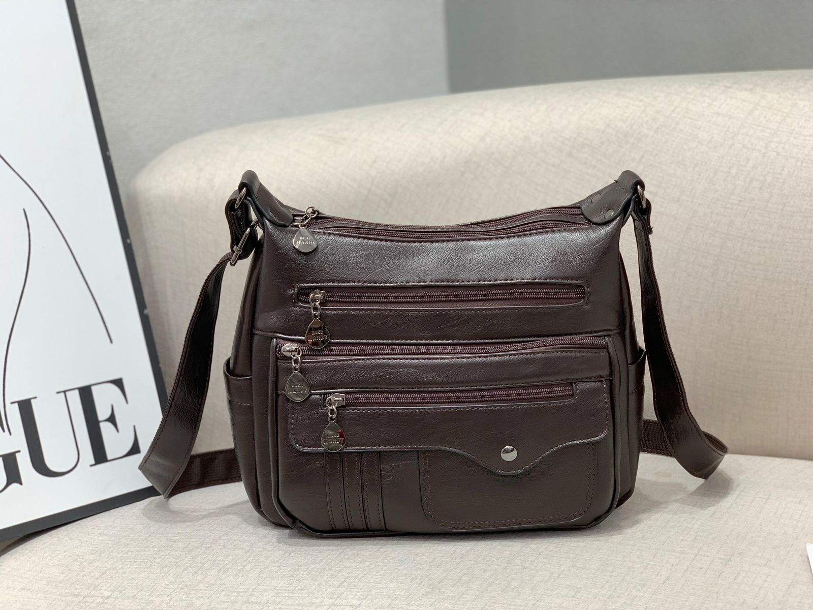 [ PRICE OFFER 🥳🥳‼️‼️** 🥑ONLY ON KILIMALL !!! ] 1 Pc Classy Brand New Ladies Handbag Thats Great For Keeping all Your Necessities Safely Organised While Still Looking Your Absolute Best✨