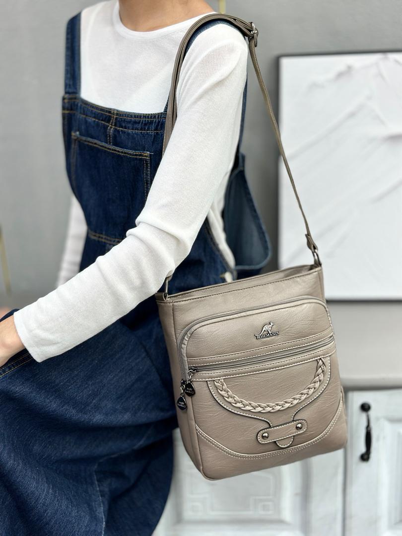 [ PRICE OFFER 🥳🥳‼️‼️** 🥑ONLY ON KILIMALL !!! ] 1 Pc Classy Brand New Ladies Handbag Thats Great For Keeping all Your Necessities Safely Organised While Still Looking Your Absolute Best✨