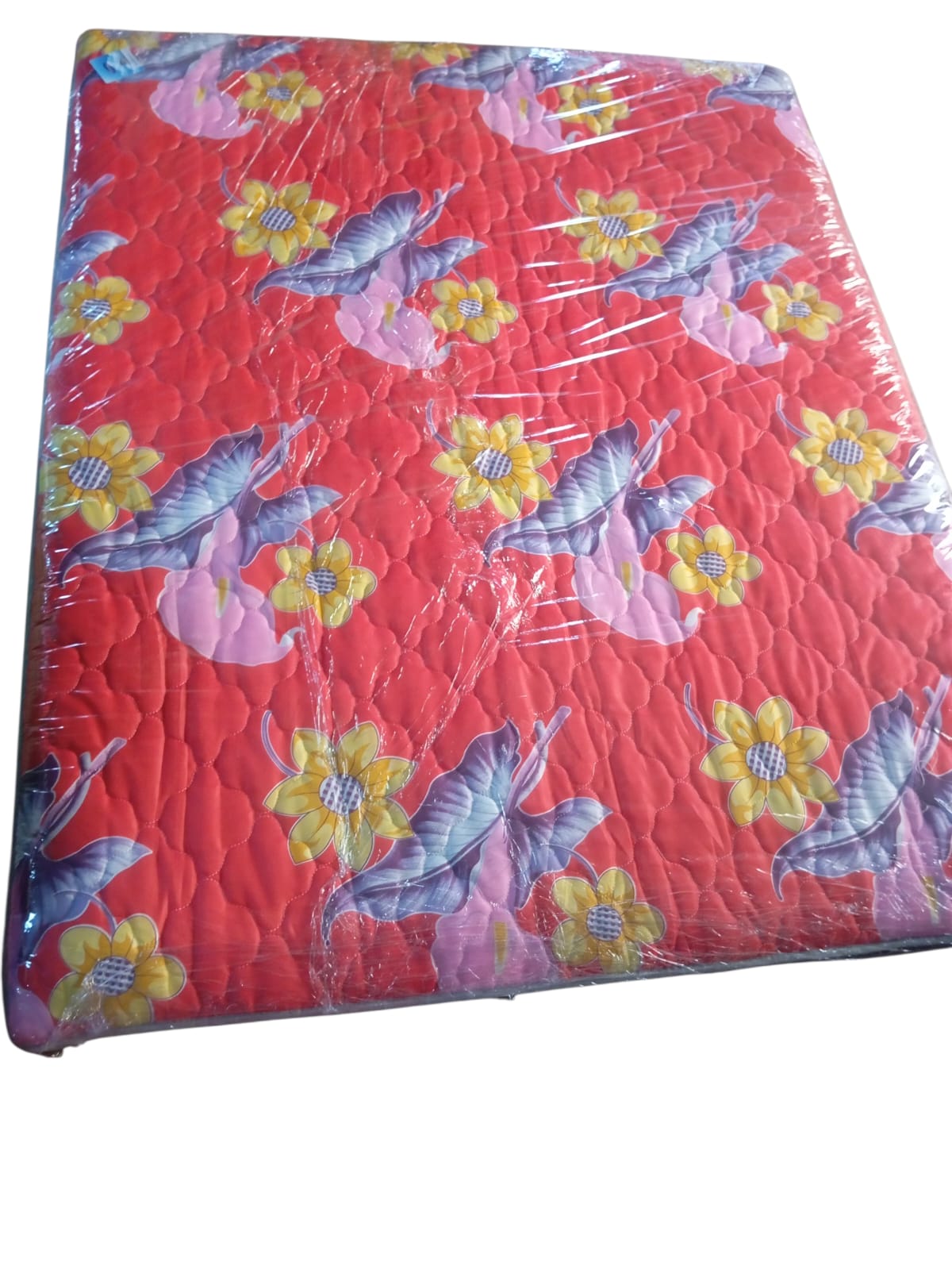 💰 LOW PRICE OFFER 💰1pc High-Quality Cotton Mattress Topper – 6×6ft, Soft, Washable & Floral Design, All-Season Comfort