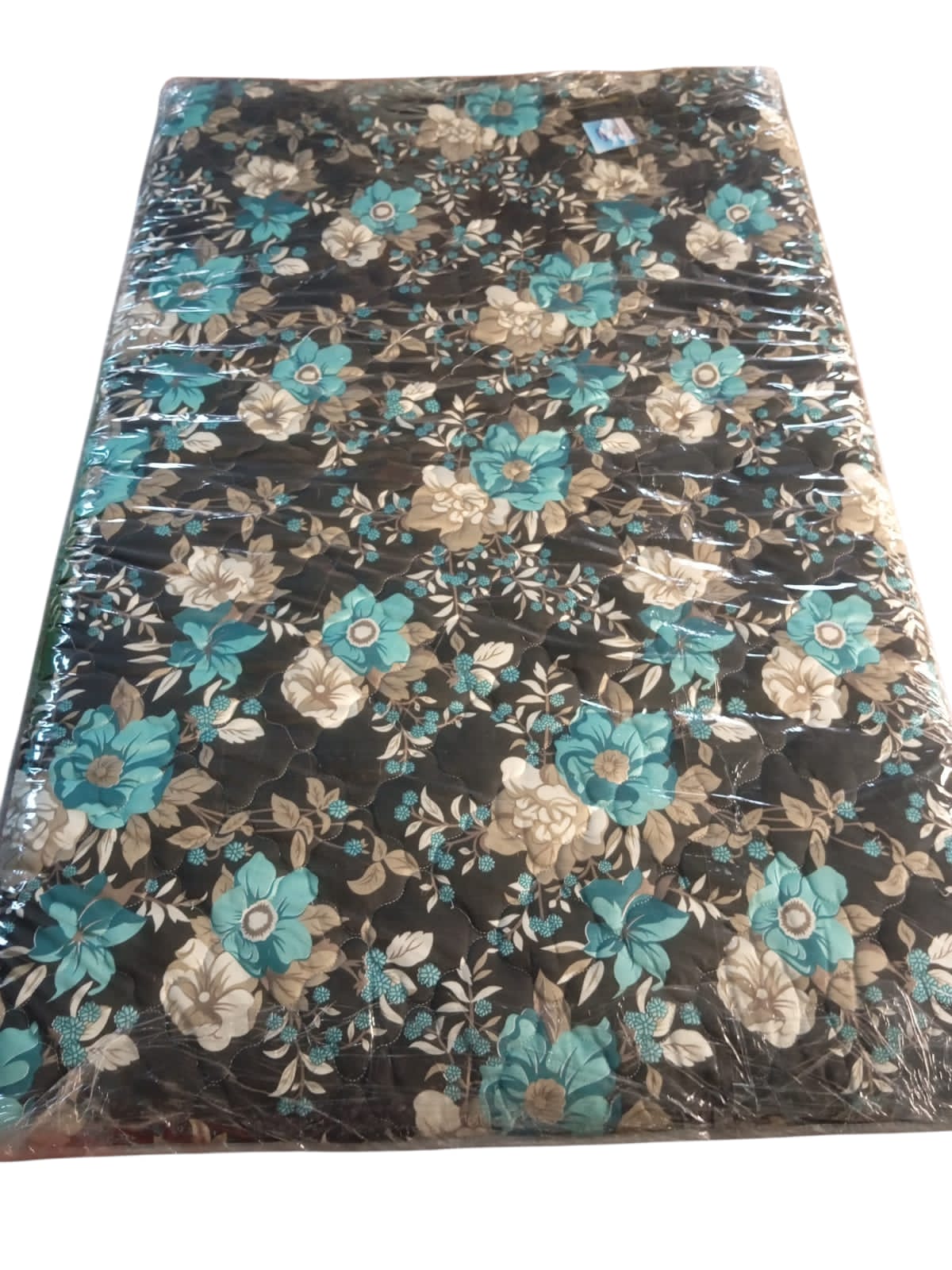 💰 SAVE MORE OFFER 💰🧨 1pc High-Quality Cotton Mattress Topper – 4×6ft, Soft, Washable & Floral Design, All-Season Comfort.