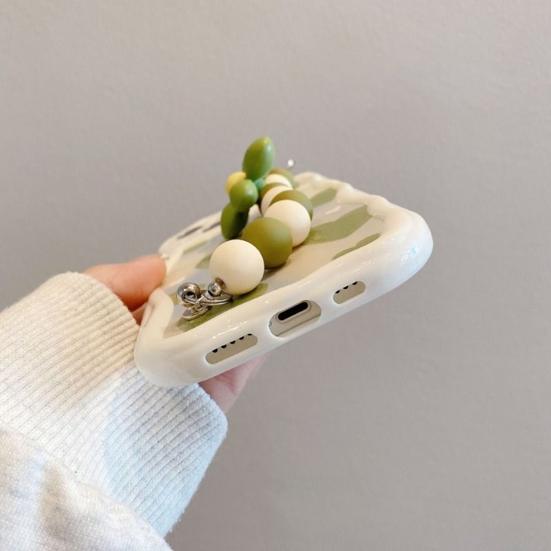 Green Heart Flower Chain Anti-Drop Case For iPhone 17 16 15 Cases Mobile Accessories Phone Case