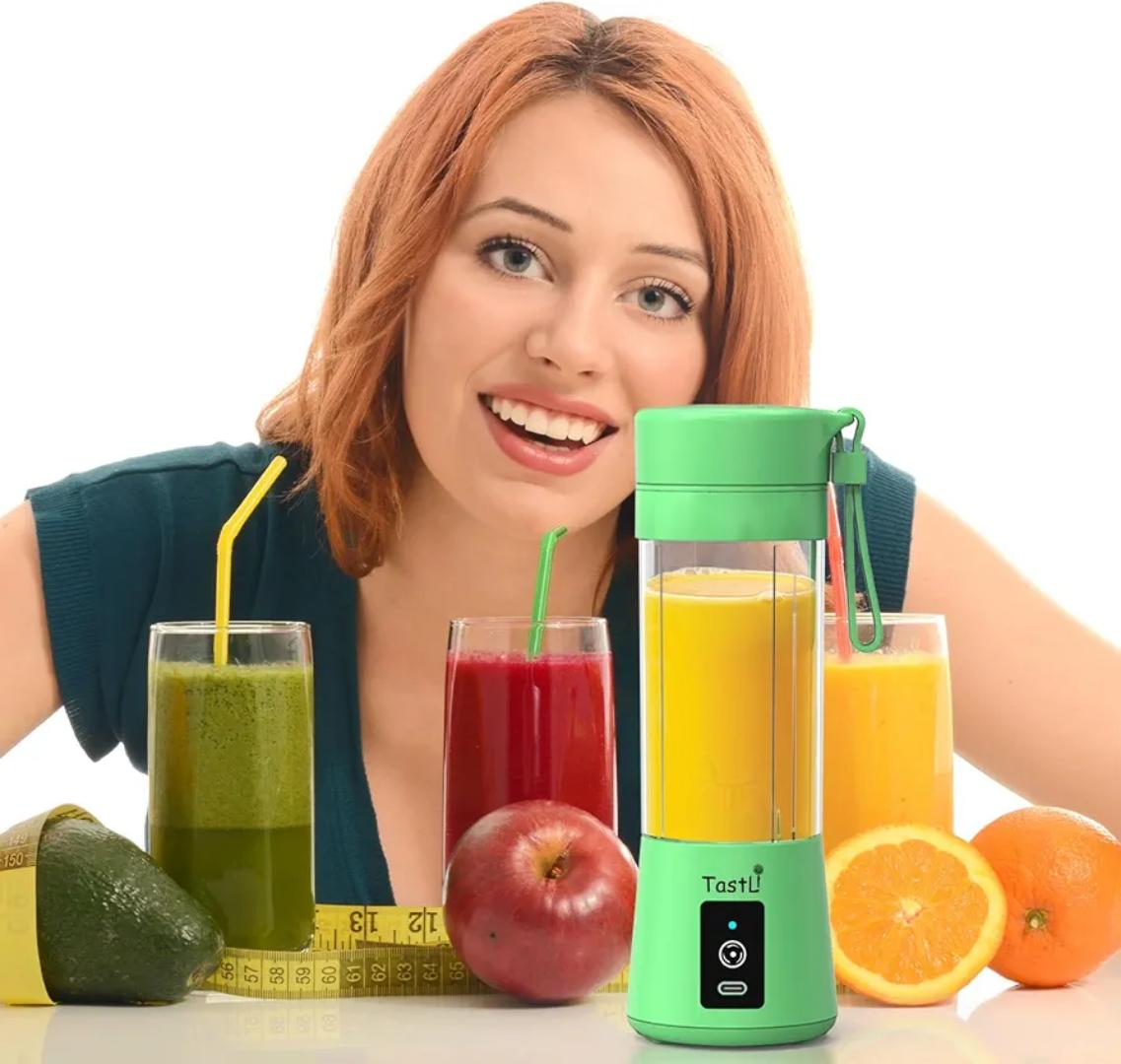 Portable Blender, Personal Juice Protein To Go Mixer Bottle, USB Rechargeable Mini Blender for shakes and smoothies