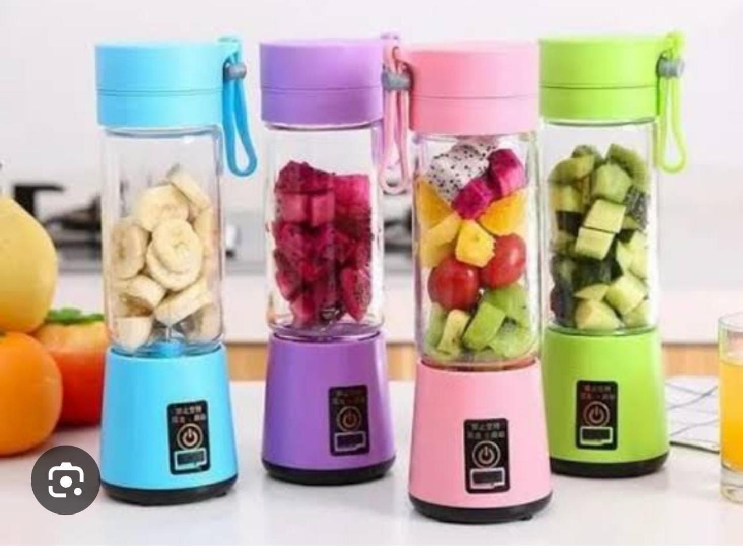 Portable Blender, Personal Juice Protein To Go Mixer Bottle, USB Rechargeable Mini Blender for shakes and smoothies
