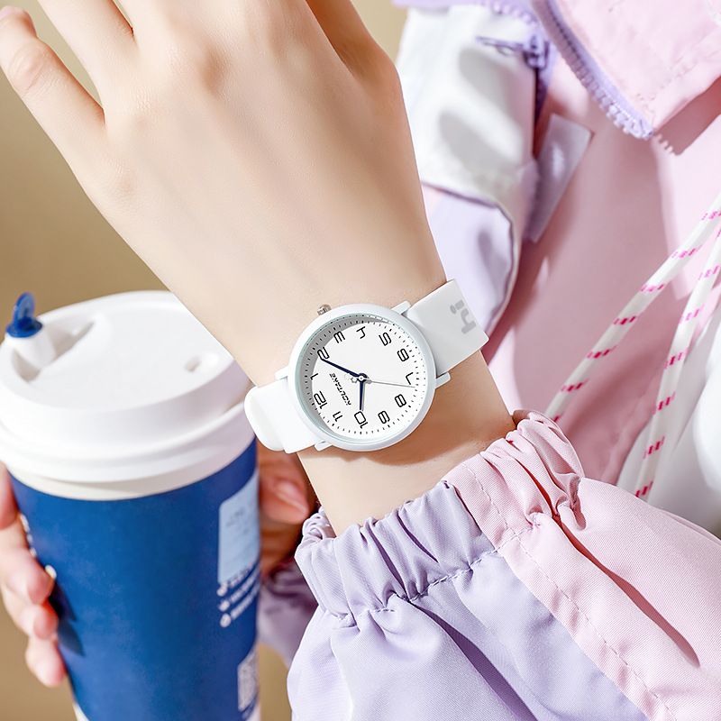 Cute candy silicone sports quart watch personality men and women  the collegiate style neutral watch student watch