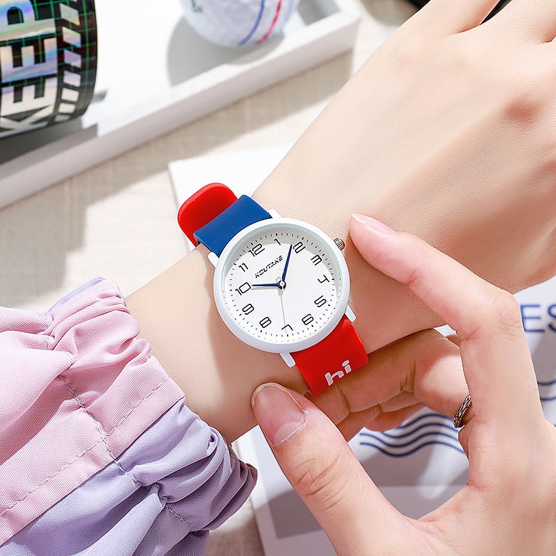 Cute candy silicone sports quart watch personality men and women  the collegiate style neutral watch student watch