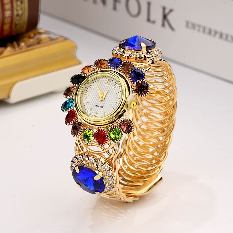 Fashion  Women's Watch Vintage Versatile Rhinestone Bracelet Watch Quartz Watch Multicolor