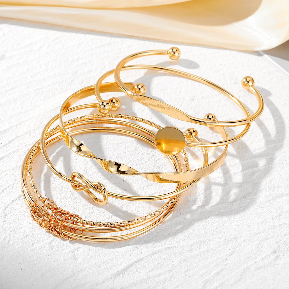 Multiple Layered Stackable Gold Bracelets Bangle Cuff Bracelet Set for Women Chain Bracelets Jewelry for Girls Set Gifts