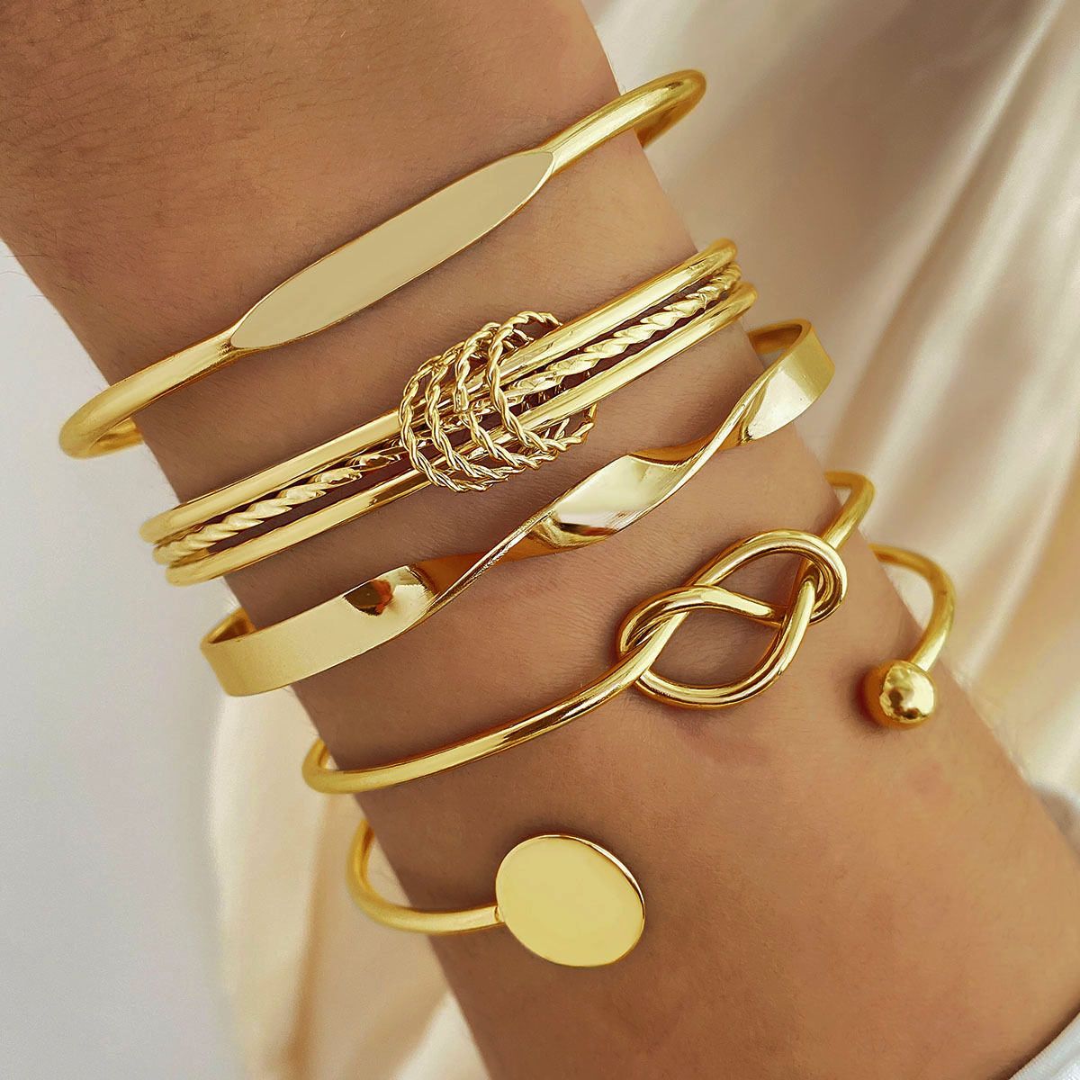 Multiple Layered Stackable Gold Bracelets Bangle Cuff Bracelet Set for Women Chain Bracelets Jewelry for Girls Set Gifts