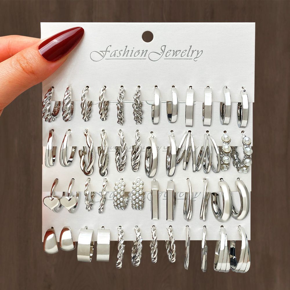 Multi-Pairs Gold Hoop Earrings Set for Women Multipack Fashion Dangle Heart Statement Pearl Earrings Jewelry for Birthday Party Gift