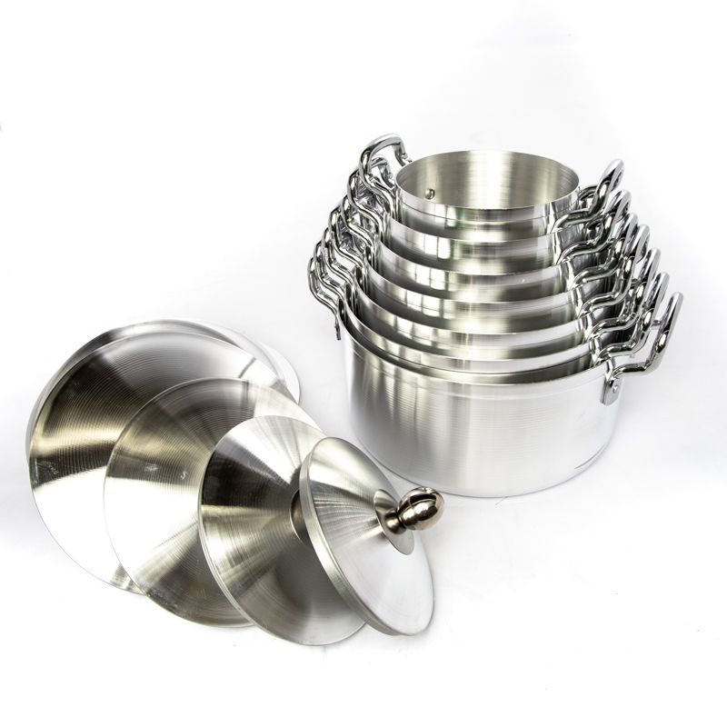 Original Tornado (TC) Cookware Set Sufuria with Free( 2 pcs Plastic service Spoons and 1 Scotch )
▪️Colour :silver 
▪️14pcs (7lids+7pots) Silver 
▪️Pot sizes (16/18/20/22/24/26/28cm)