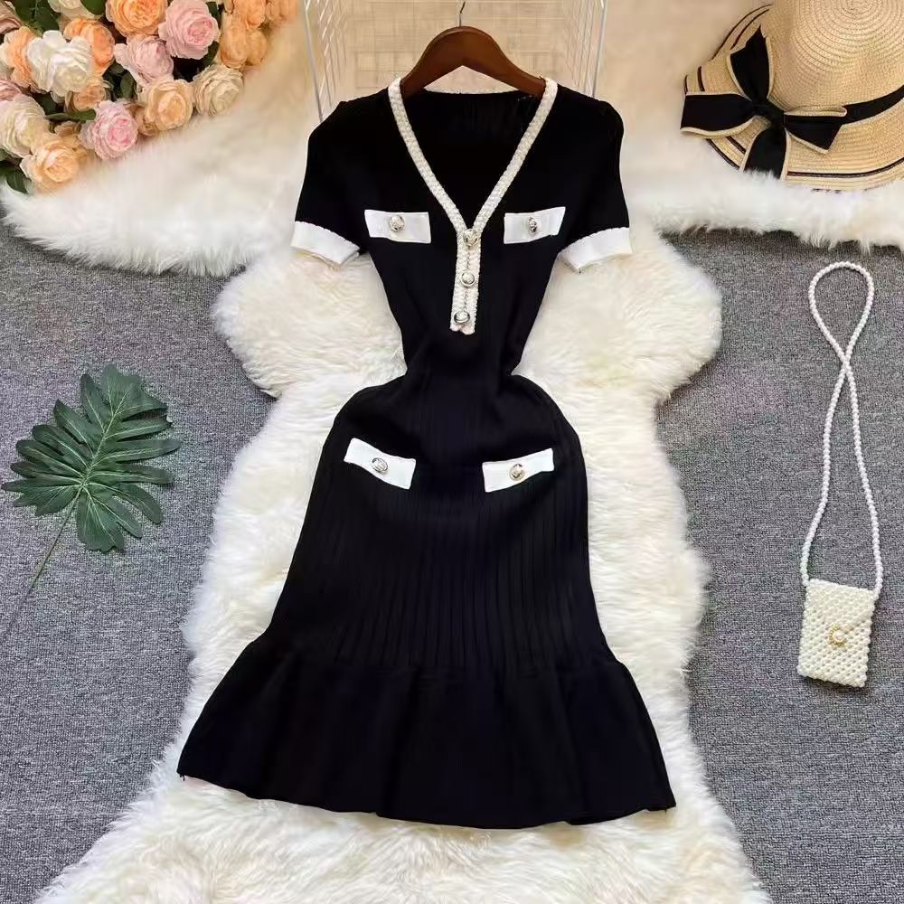 Fashion Knitted Mermaid Dress 2025 New Elegant V-neck Buttons Ribbed Sweater Dress Lady Bodycon Party Vestidos