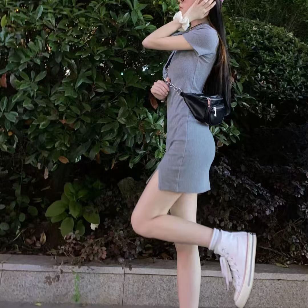 Stylish Polo-neck Bodycon Mini Dress for Summer New Arrivals, Exuding Pure and Seductive Charm, Figure-flattering and Ideal for Fashionable Girls.