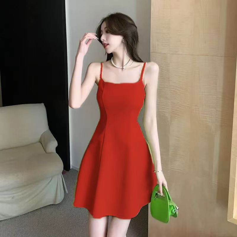 Korean-style Sling Dress for Summer, Red M Size, Figure-flattering for Plus-size Ladies, Fashionable Women's Mini Dress.