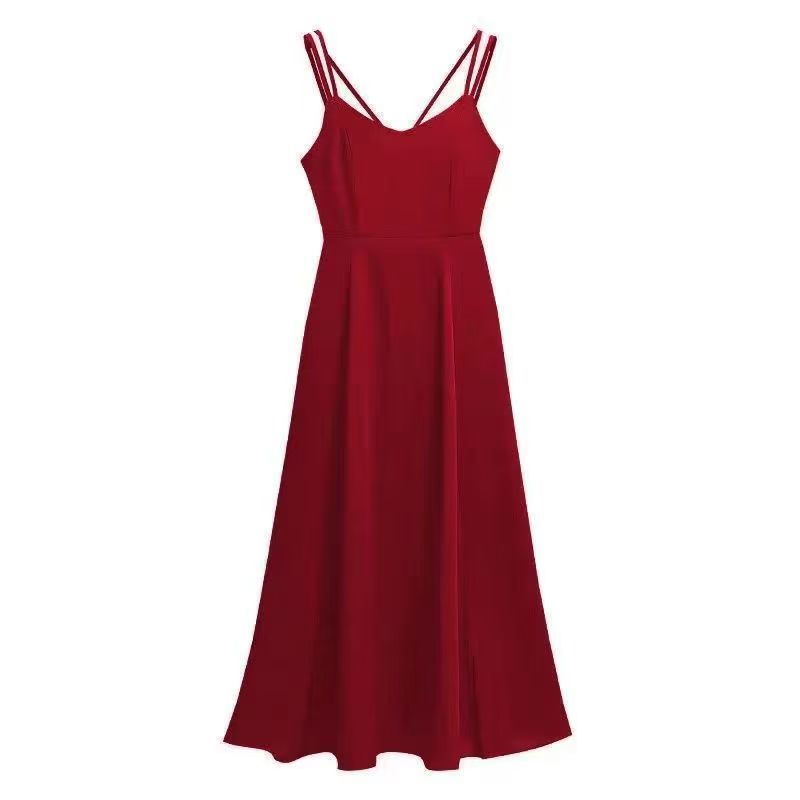 Black Sling Dress, Korean-style for Summer, French-style Mini Dress for Petite Ladies, High-end Design with Waist-cinching, Exuding Elegant and Slimming Charm.