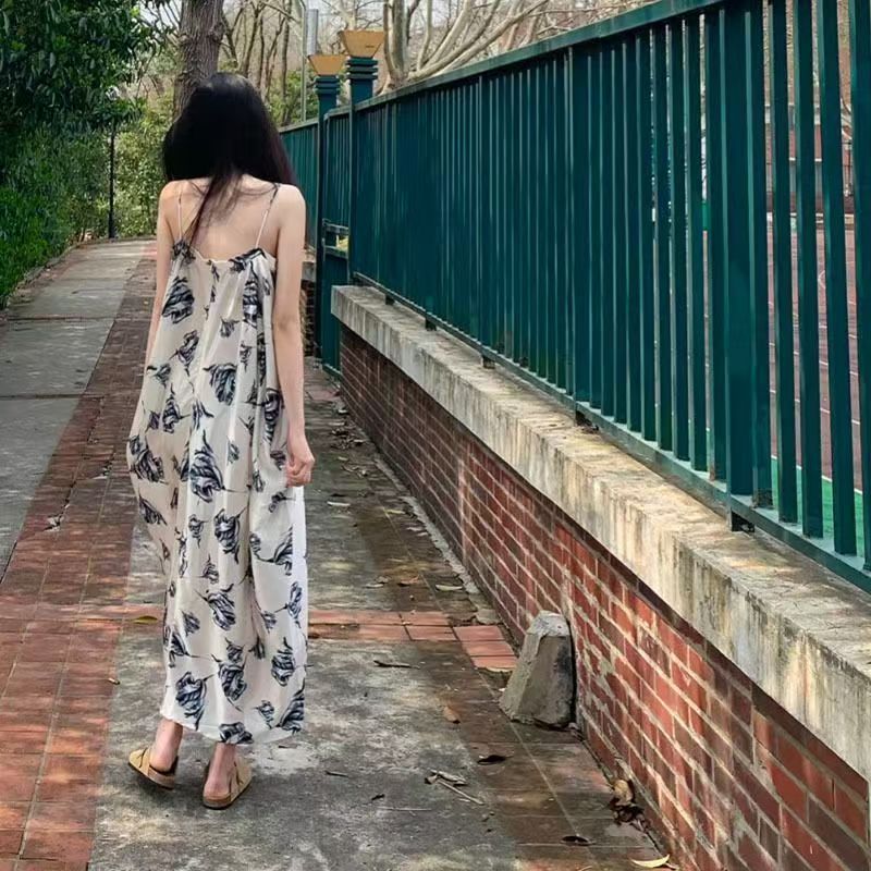 Summer New Arrivals: Chiffon Floral Sling Long Dress for Women, with Niche Design and Artistic Style, Sweet and Charming.