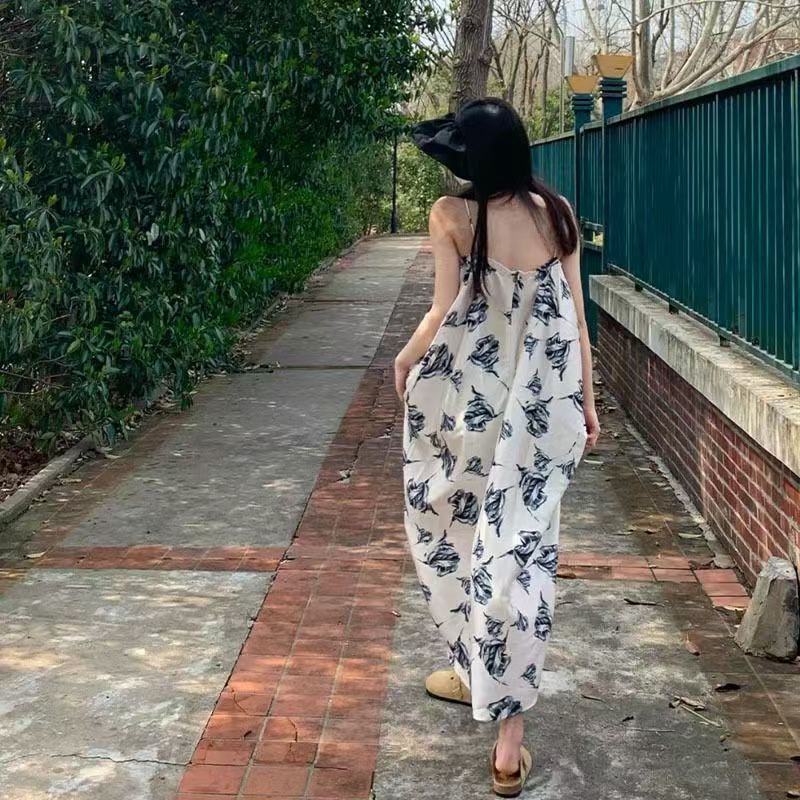 Summer New Arrivals: Chiffon Floral Sling Long Dress for Women, with Niche Design and Artistic Style, Sweet and Charming.
