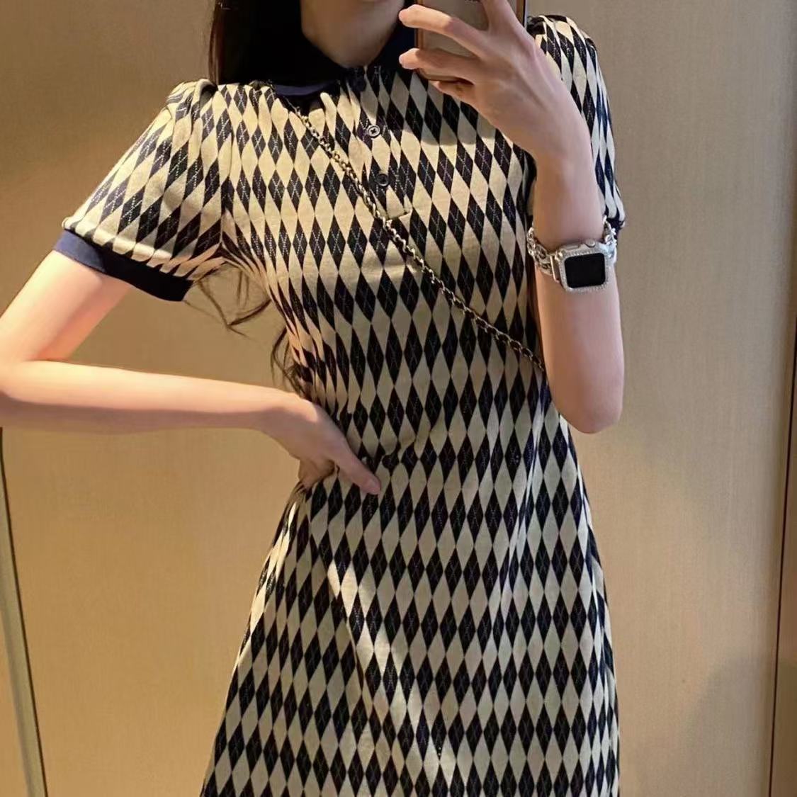 French-style small Chanel-like Polo dress for women, new summer style, unique design, slimming and elegant, checkered pattern, suitable for petite women.