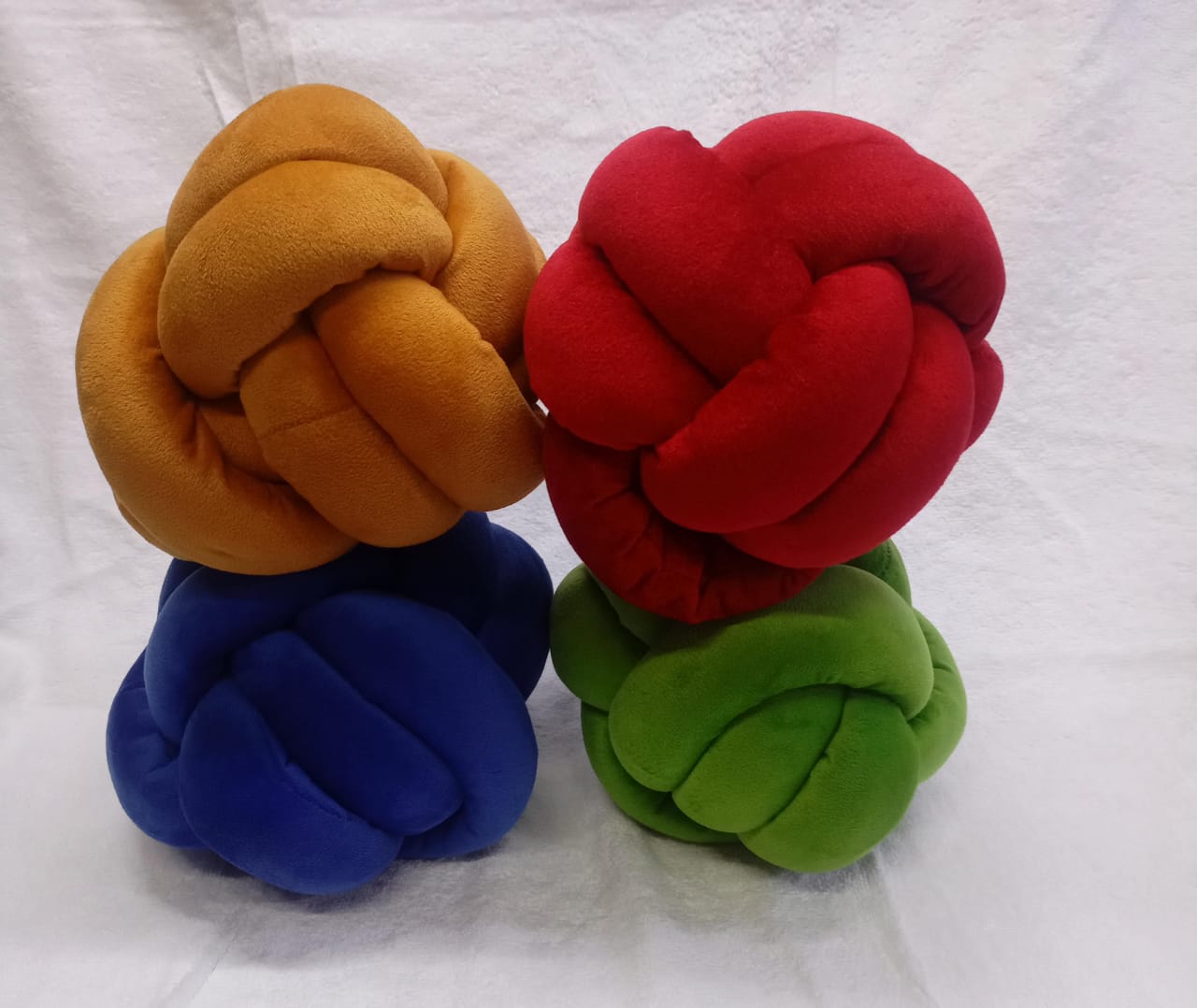 1Pc Round knot throw pillow