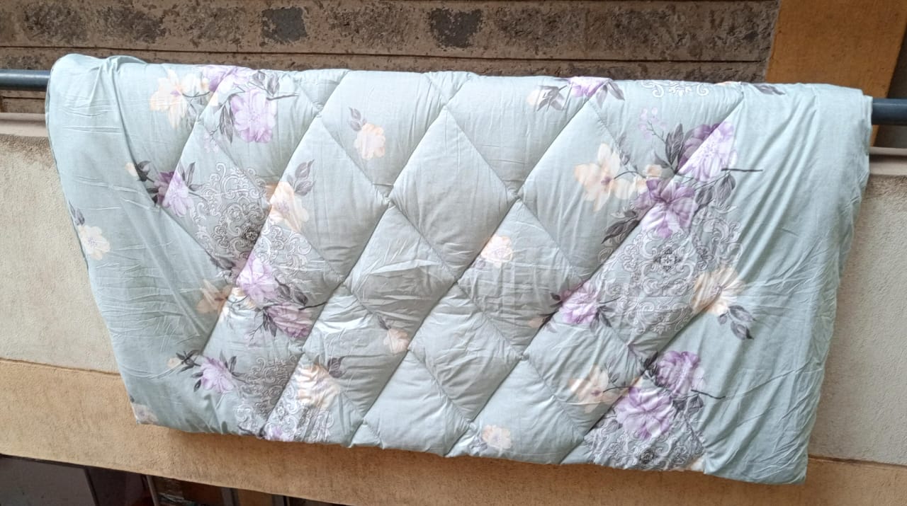 [🔥LIMITED OFFER🔥 🥑🌽ONLY AT KILIMALL !!! ]  [ 4 X 6 ] Brand New Very Quality Durable Unbinded duvet ,One sheet  & two pillowcases at Affordable Price