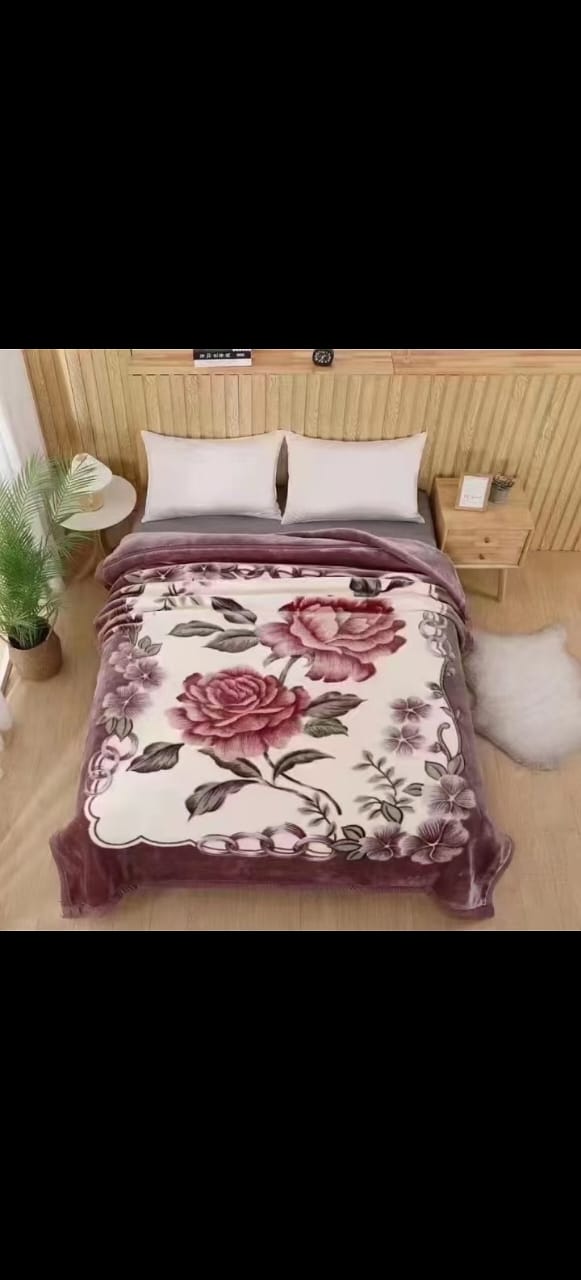 [ CLASSY NEW ARRIVALS 🤩🤩✨ !!! ] Single Size  6 x 6ft Brand New Comfortable Affordable Stylish and Luxurious Home  double blanket Exclusive and Enticing .Desiring To Serve The Best Experience