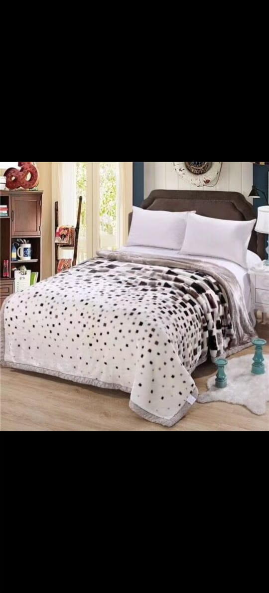 [ CLASSY NEW ARRIVALS 🤩🤩✨ !!! ] Single Size  6 x 6ft Brand New Comfortable Affordable Stylish and Luxurious Home  double blanket Exclusive and Enticing .Desiring To Serve The Best Experience