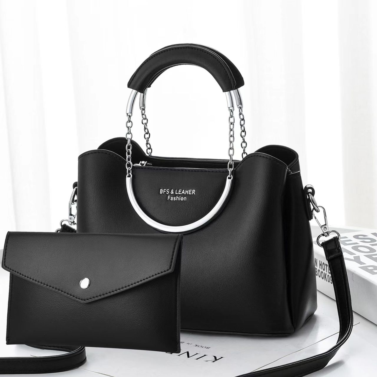 [ EMBRACE THE LATEST TREND 🤩🤩✨ !!! ] 2 IN 1 Brand New Very High Quality Stylish and Luxurious Comfortable Ladies Handbag Exclusive and Enticing .Designed With Durability and Functionality ✔👌