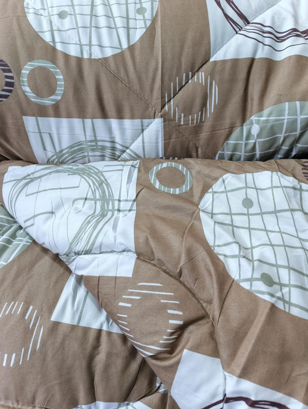 [🔥LIMITED OFFER 🔥 🥑🌽JUST FOR YOU !!! ] 4 Pc Size 5X6ft Classy Brand New Very High Quality Stylish and Luxurious Elegant Unbinded duvet with one sheet and two pillowcases at Affordable Price✨👌
