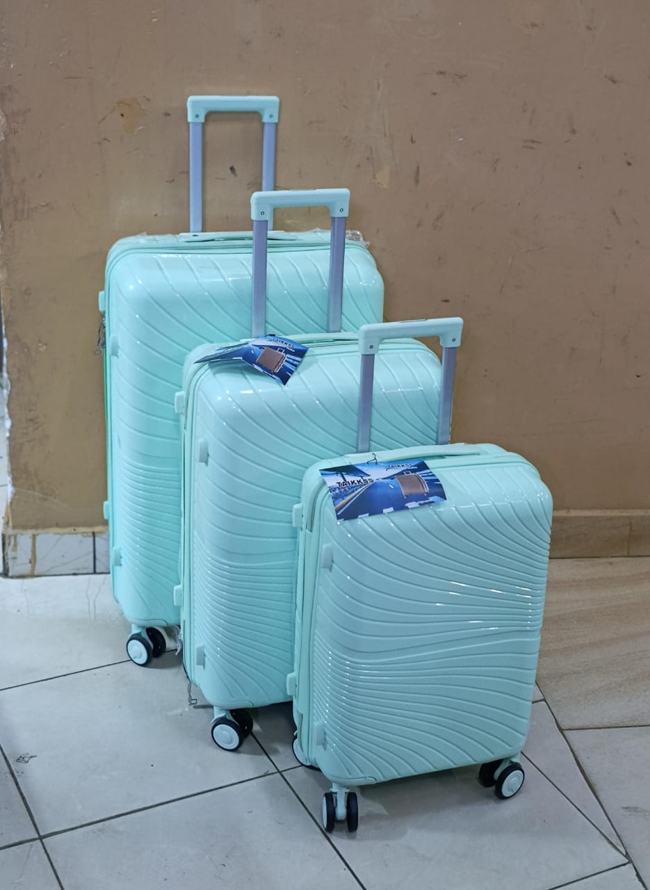 🧳 3-in-1 Unbreakable PP Suitcase Set (3pcs) ✨ Durable, stylish & lightweight 💯 360° spinner wheels ⚡ Secure zipper frame 🔑 Perfect for travel, business & family holidays
