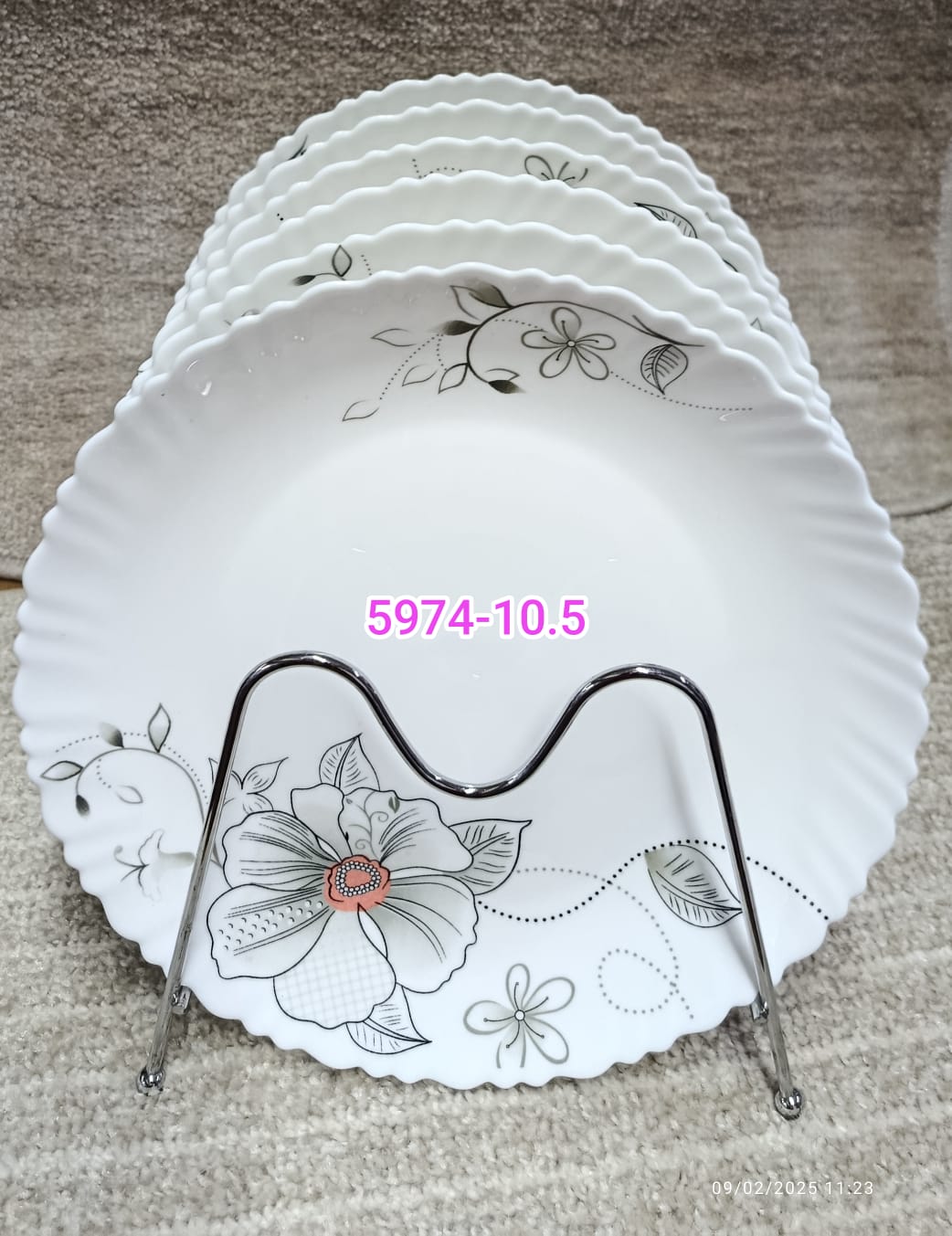 🍽️ Plates Set (6 pcs) 💯 Durable & stylish ceramic plates 🌟 Perfect for family meals, hotels & restaurants 🏡 Easy to clean & long-lasting everyday tableware ✨