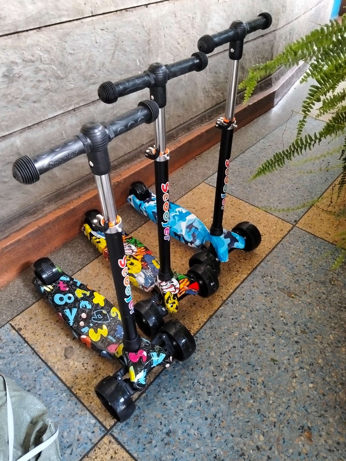 [🔥EXPERIENCE LUXURY FOR LESS 🤩🤩✨ !!! ] 1 Pc Classy Brand New High Quality Stylish Scooters  1-3 Years ✨